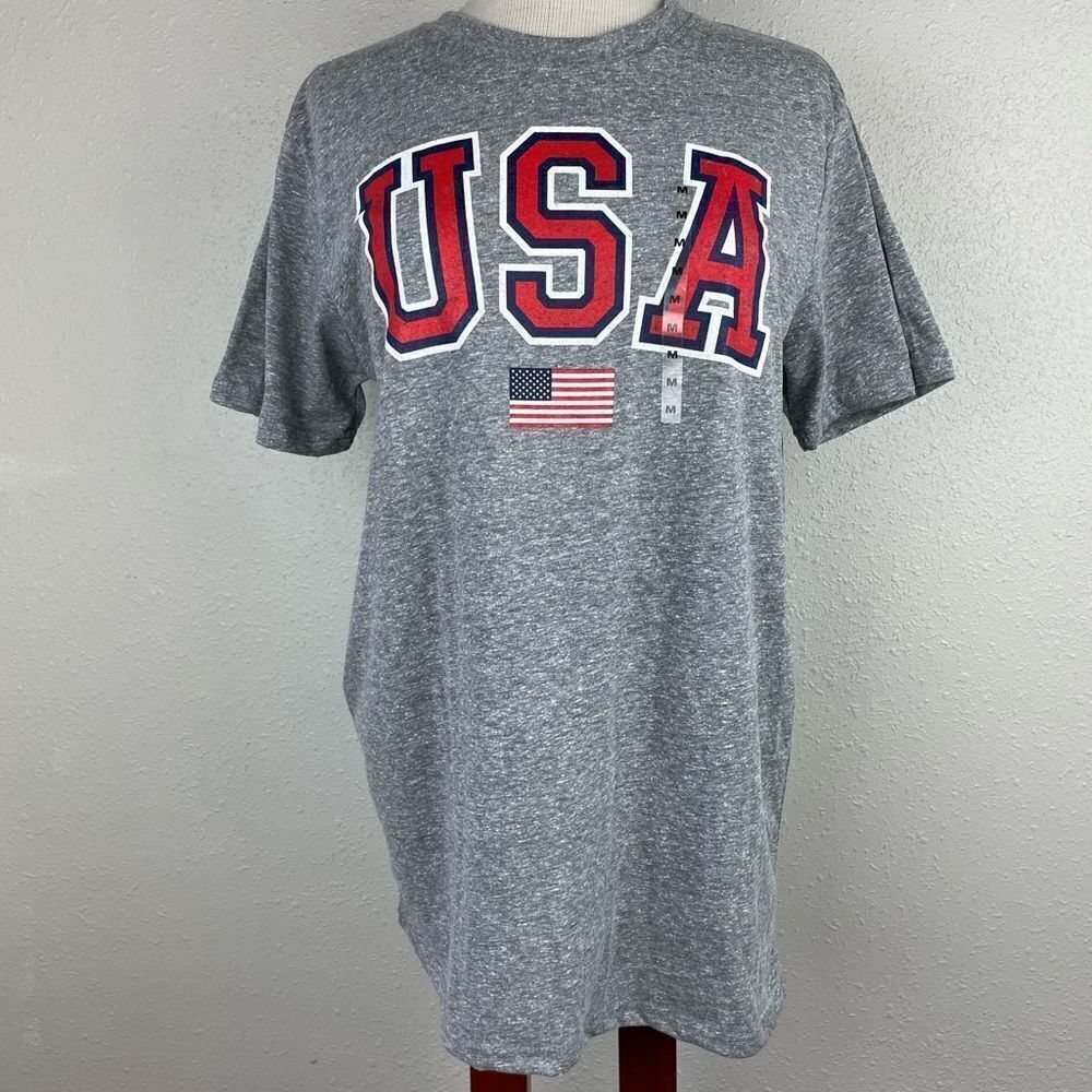 NWOT USA T-Shirt Size M